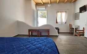 Mykonian Rooms